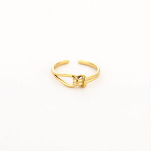 Luna Knot Ring